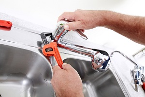 Install-Kitchen-Faucets-Tukwila-WA